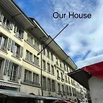 Old City Gem-Very Comfy Bed-Bakery Downstairs Apartment Bern