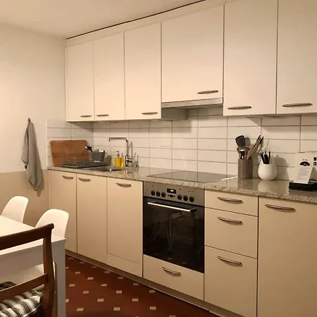 Old Town Gem Comfy Queen Bed & Fast Wifi