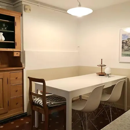 아파트 Old City Gem-Very Comfy Bed-Bakery Downstairs 베른