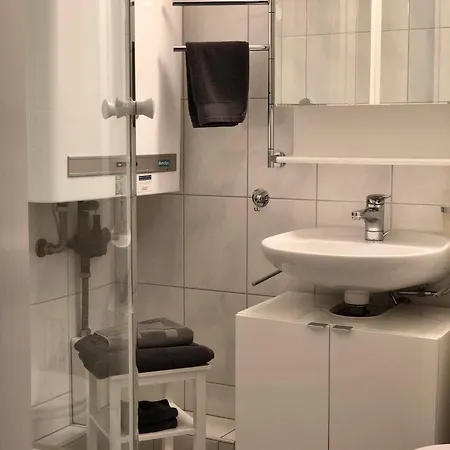 Old Town Gem Comfy Queen Bed & Fast Wifi * Bern