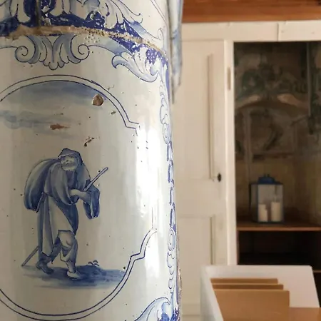 Old Town Gem Comfy Queen Bed & Fast Wifi Lägenhet *