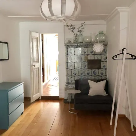 Old Gem-very Comfy Bed-bakery Downstairs *
