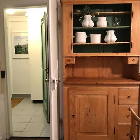 Old Gem-very Comfy Bed-bakery Downstairs * Берн