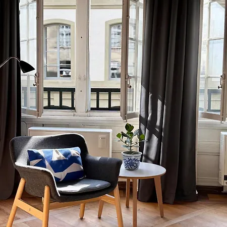 Old City Gem-Very Comfy Bed-Bakery Downstairs 아파트