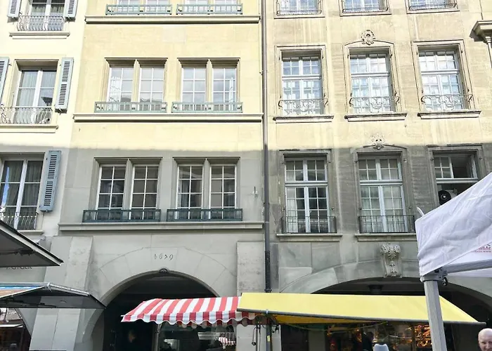 Old City Gem-Very Comfy Bed-Bakery Downstairs *