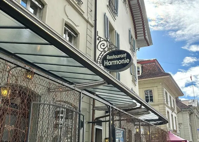 Old City Gem-Very Comfy Bed-Bakery Downstairs