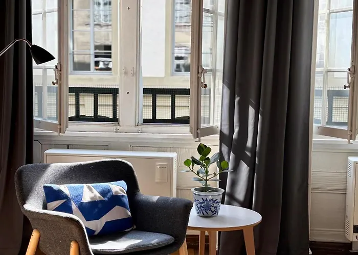 Old City Gem-Very Comfy Bed-Bakery Downstairs 아파트
