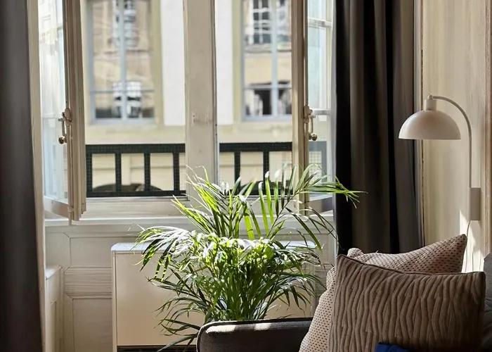 公寓 Old Town Gem Comfy Queen Bed & Fast Wifi 伯尔尼